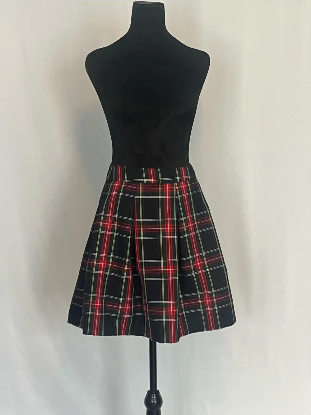 2 Dennis Uniform Black and Red Plaid Box Pleated Skirts Girl's 14
